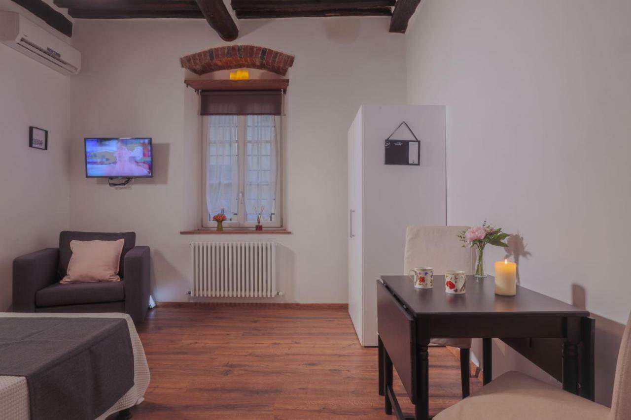 San Pierino Charming Rooms Lucca Bagian luar foto