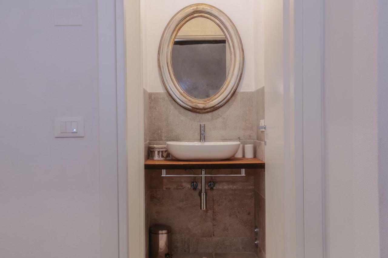 San Pierino Charming Rooms Lucca Bagian luar foto